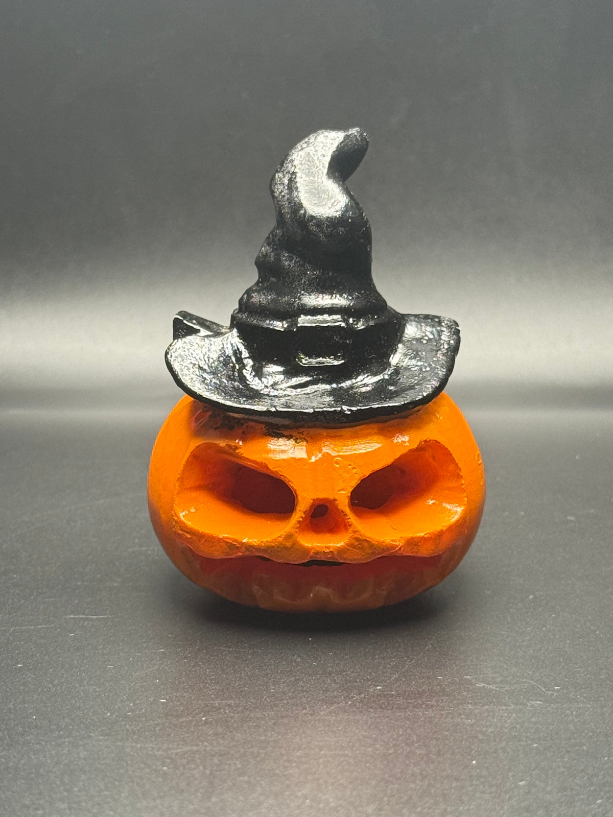 Scary Pumpkin with Witch Hat